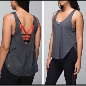 Lululemon 2-in-1 sports bra and tank